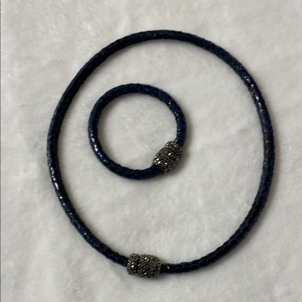 Elegant Blue Necklace and Bracelet Set